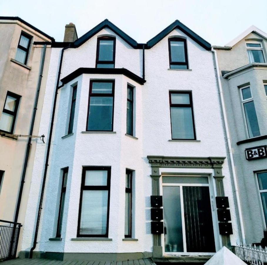 4 Golf Terrace - Portrush By The Sea Apartment Exterior photo